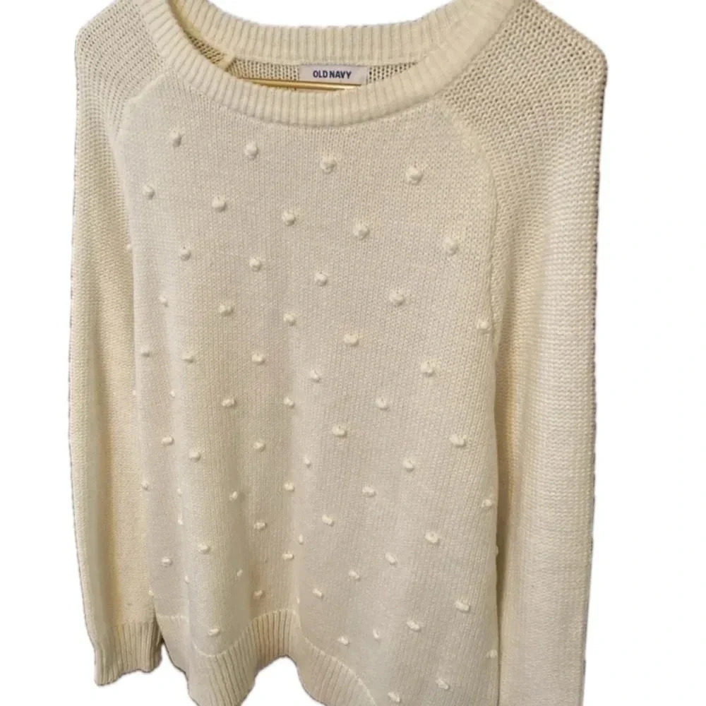 Old Navy cream king sweater with popcorn detail on front - Medium - Picture 4 of 13